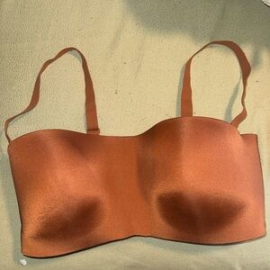 SKIMS NWT BURNT ORANGE REMOVABLE STRAPS SATIN CONVERTIBLE BRA SZ 42DD